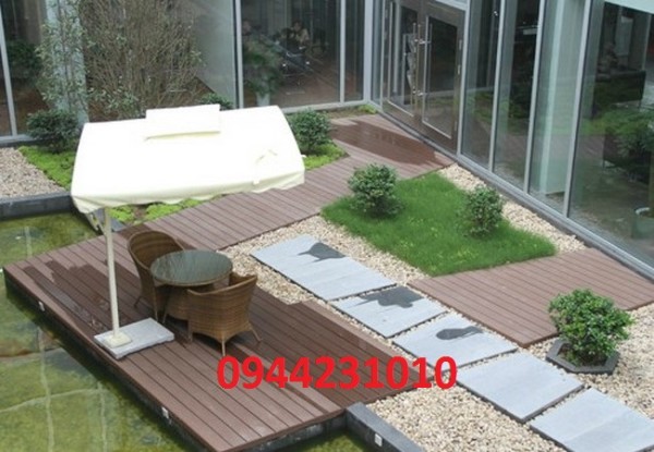 ban- cong -go ngoai -troi