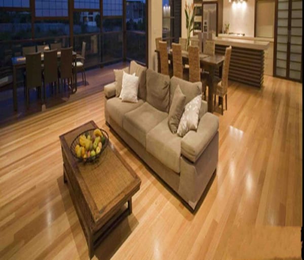 Phòng khách dùng sàn gỗ sang trọng