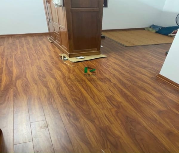 Báo giá thi công trọn gói sàn gỗ công nghiệp tại quận Hóc Môn Tp HCM